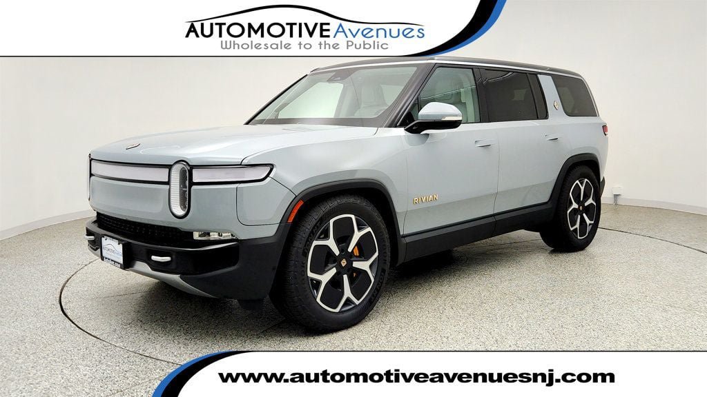 Used 2024 Rivian R1S Adventure Quad AWD/4WD image 1