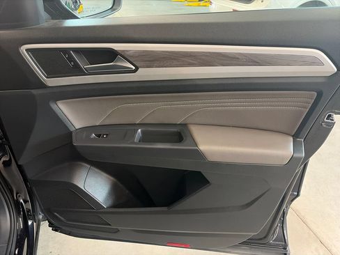 Used 2021 Volkswagen Atlas Cross Sport SE w/ Panoramic Sunroof Package AWD/4WD image 22