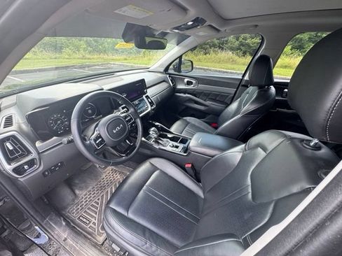 Used 2023 Kia Sorento SX FWD image 16