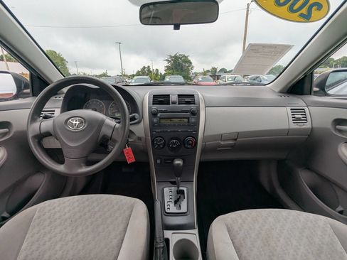 Used 2009 Toyota Corolla FWD image 11