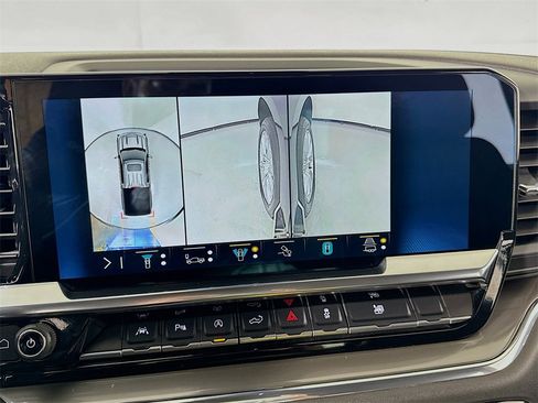 Used 2023 Chevrolet Silverado 1500 High Country w/ High Country Premium Package image 48