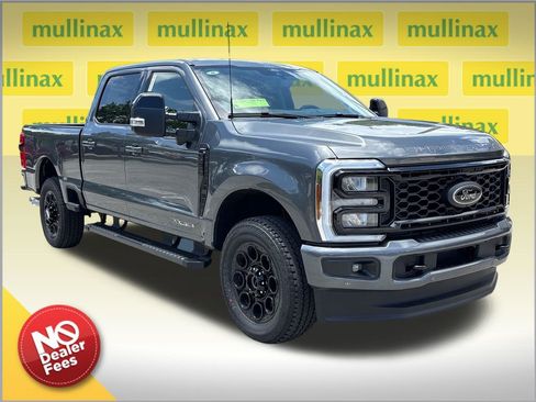 New 2026 Ford F250 Lariat w/ Black Appearance Package AWD/4WD image 1