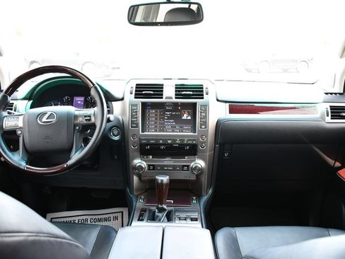 Used 2018 Lexus GX 460 Premium AWD/4WD image 26