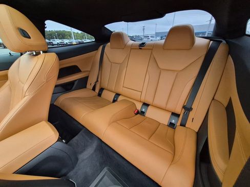 Used 2024 BMW 430i Coupe w/ Convenience Package RWD image 38