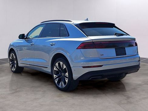 Certified 2025 Audi Q8 Premium AWD/4WD image 4