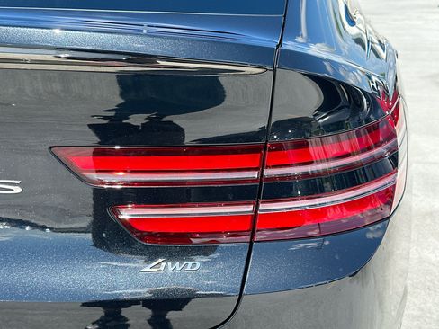 Used 2025 Genesis GV80 3.5T e-SC AWD/4WD image 33