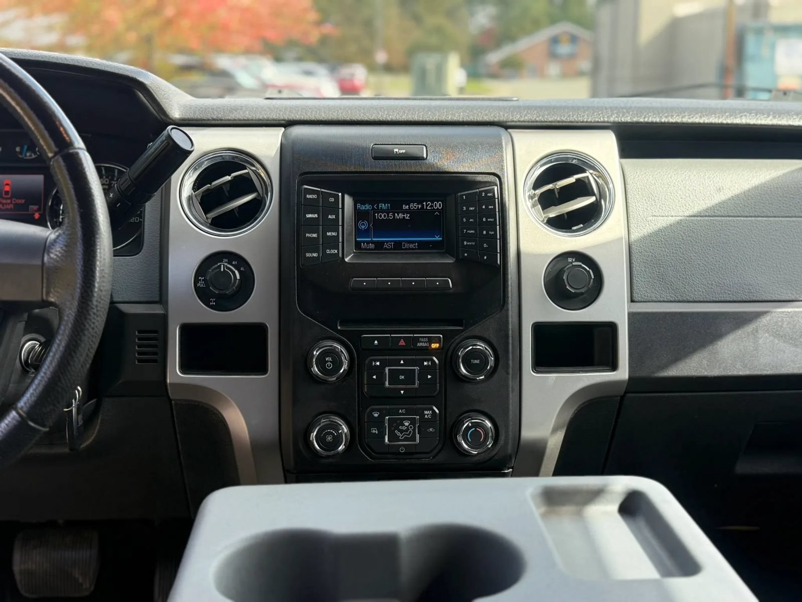 Used 2013 Ford F150 XLT w/ XLT Chrome Pkg AWD/4WD image 16