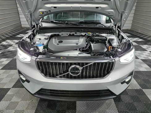 Used 2023 Volvo XC40 B5 Ultimate image 41