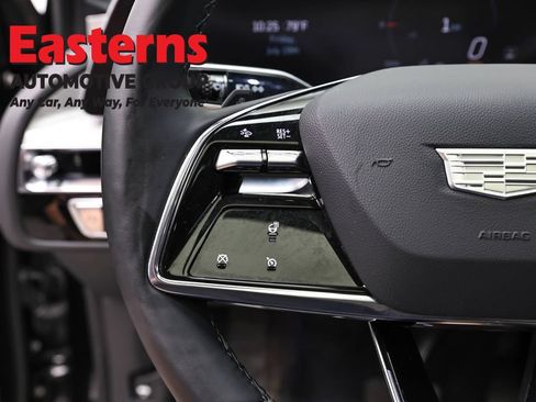 Used 2025 Cadillac Lyriq Luxury AWD/4WD image 16