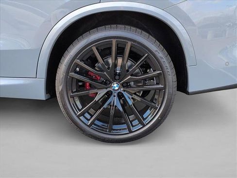 New 2026 BMW X5 xDrive40i w/ M Sport Package image 10