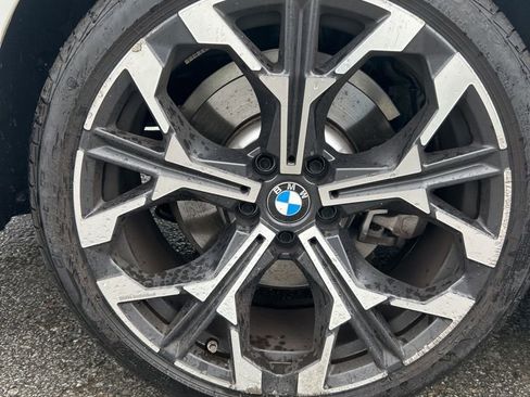 Used 2025 BMW 330i Sedan w/ M Sport Package RWD image 34