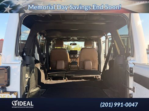 Used 2016 Jeep Wrangler Unlimited Sahara w/ Connectivity Group AWD/4WD image 49