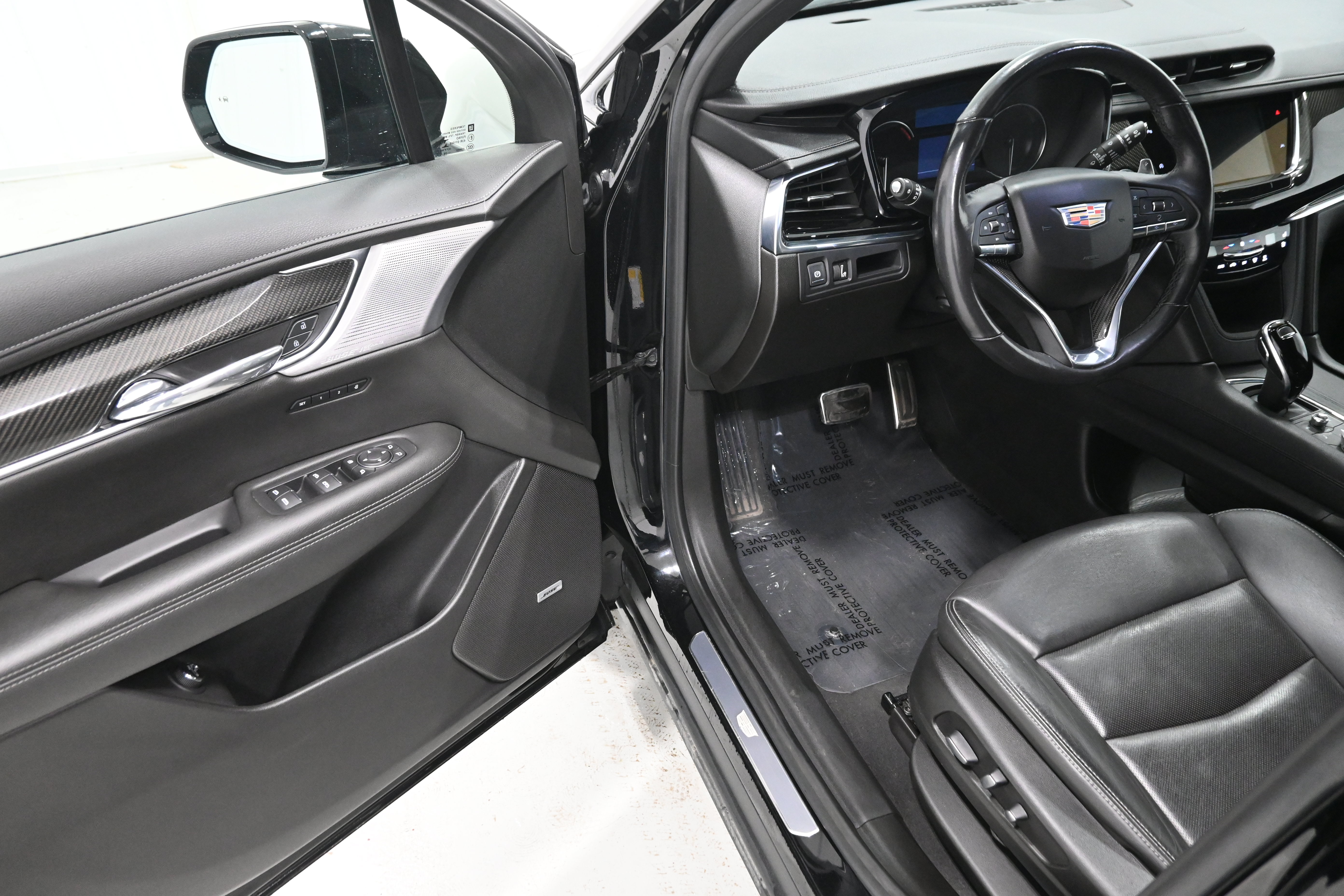 Used 2021 Cadillac XT6 Sport AWD/4WD image 3