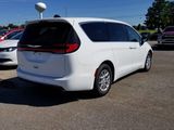 New 2026 Chrysler Pacifica Select image 4