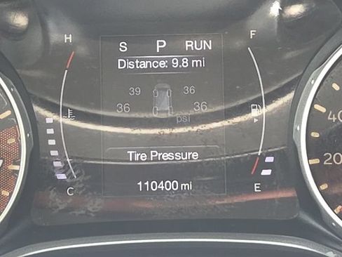 Used 2018 Jeep Compass Latitude FWD image 40