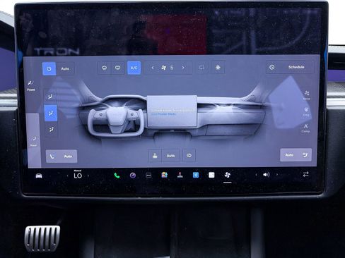 Used 2022 Tesla Model S Plaid image 23