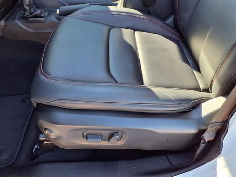 Certified 2025 Jeep Wrangler Unlimited Rubicon image 25