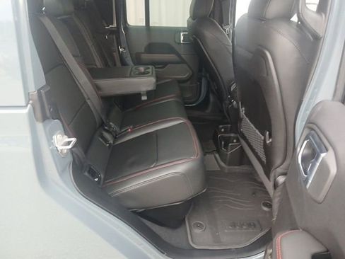 New 2026 Jeep Gladiator Rubicon image 25