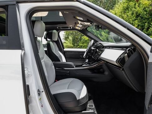 New 2026 Land Rover Range Rover Sport Dynamic SE AWD/4WD image 45
