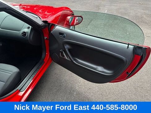 Used 2008 Pontiac Solstice Convertible w/ Convenience Package RWD image 27