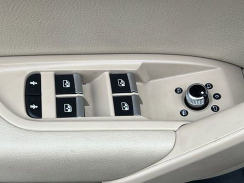 Used 2020 Audi Q5 2.0T Premium image 12