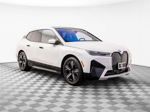 Certified 2023 BMW iX M60 w/ Executive Package image 7