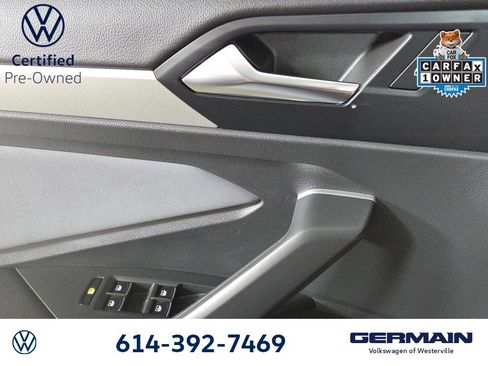 Certified 2025 Volkswagen Jetta SE w/ Sunroof Package FWD image 26
