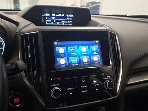 Used 2023 Subaru Forester Premium image 10