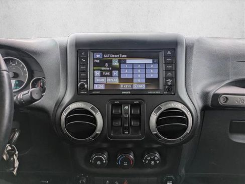 Used 2017 Jeep Wrangler Unlimited Sport image 13