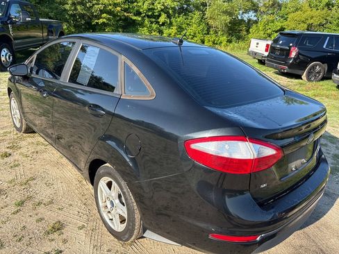 Used 2019 Ford Fiesta SE FWD image 8