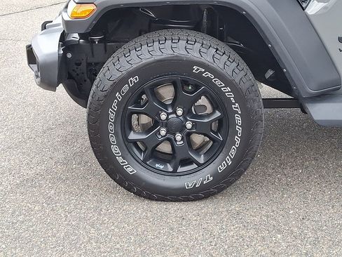 Used 2022 Jeep Wrangler Unlimited Sport image 8