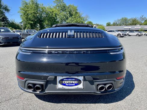 Used 2021 Porsche 911 Carrera RWD image 6