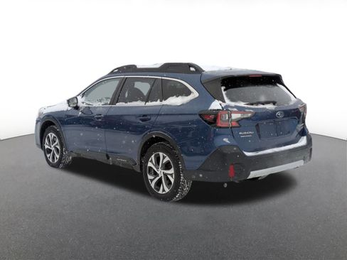 Used 2021 Subaru Outback Limited XT image 4