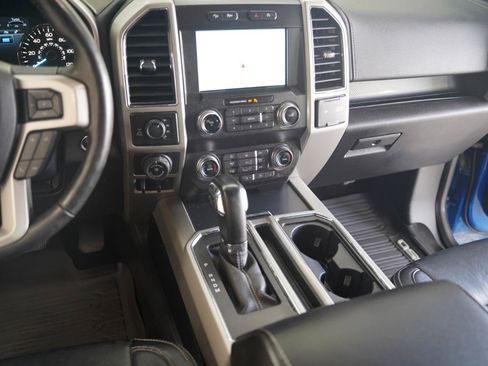 Used 2019 Ford F150 Lariat w/ Equipment Group 502A Luxury AWD/4WD image 21