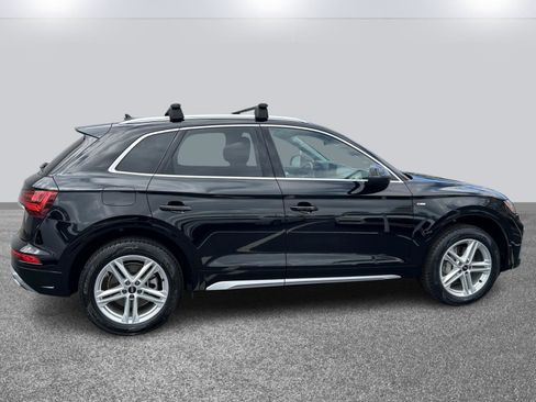 Certified 2024 Audi Q5 e Premium Plus image 4