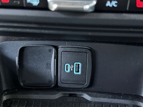 Used 2024 Ford Bronco Wildtrak AWD/4WD image 43