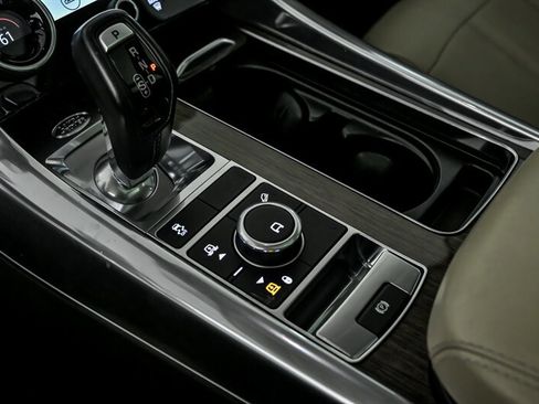 Used 2021 Land Rover Range Rover Sport HSE Silver Edition image 35