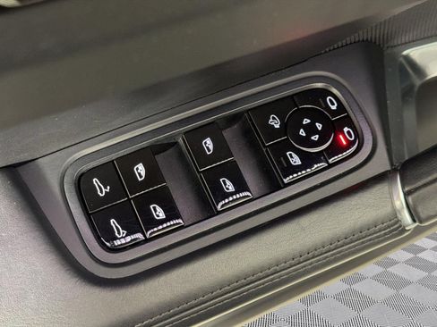 Certified 2020 Porsche Cayenne Turbo AWD/4WD image 14