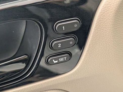 Used 2023 Honda Odyssey Elite image 11