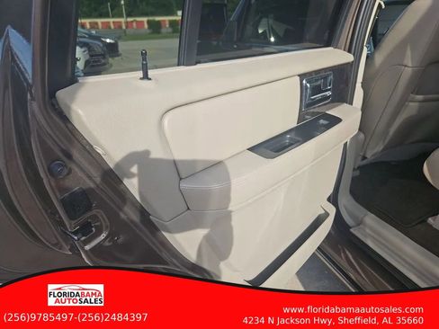 Used 2015 Lincoln Navigator 2WD image 10