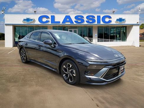 Used 2024 Hyundai Sonata SEL FWD image 1