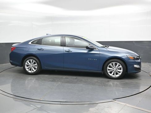 Used 2024 Chevrolet Malibu LT FWD image 3