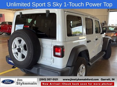 Used 2022 Jeep Wrangler Unlimited Sport w/ Sun And Sound Package AWD/4WD image 7