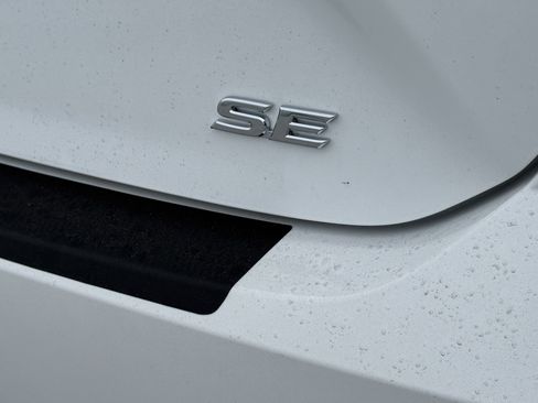 New 2026 Toyota Camry SE FWD image 14