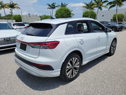 Used 2025 Audi Q4 e-tron Premium RWD image 6