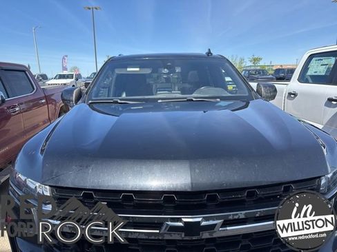Used 2022 Chevrolet Suburban Z71 w/ Max Trailering Package AWD/4WD image 7