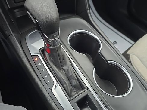 Used 2024 Chevrolet Equinox LS image 19