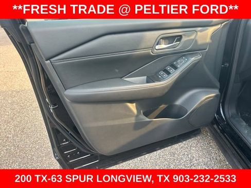 Used 2026 Nissan Rogue SL FWD image 6