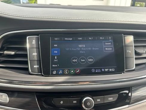Used 2021 Buick Enclave Essence w/ Sound and Sites Package AWD/4WD image 25