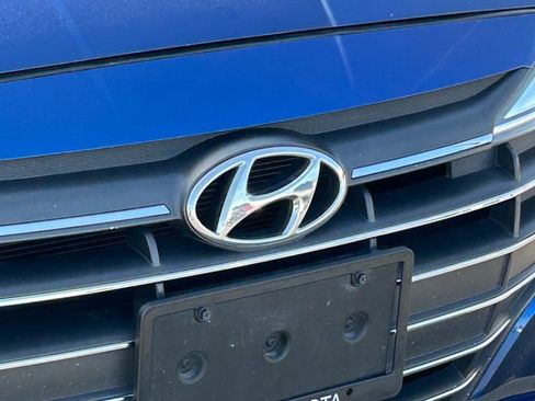 Used 2019 Hyundai Elantra SEL image 9